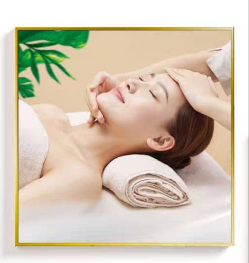 Customized Facial Treatment 量肤定制脸部护理