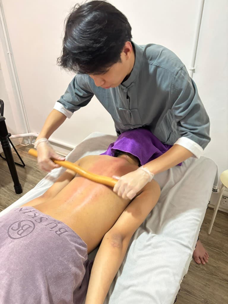 B'U SKIN Muo-Yang tendon rolling with real B'U SKIN wooden tools